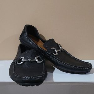 Men's dress shoes
